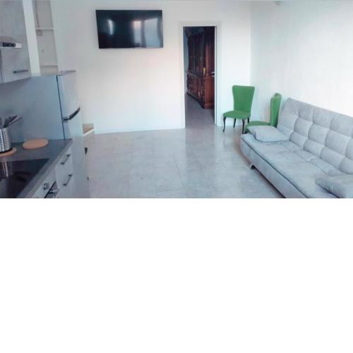 NEW APARTMENT CLOSE TO THE RED METRO