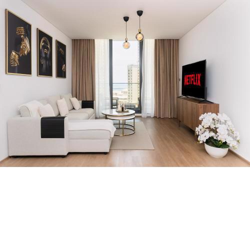 New apt in Dubai Marina with balcony and sea view