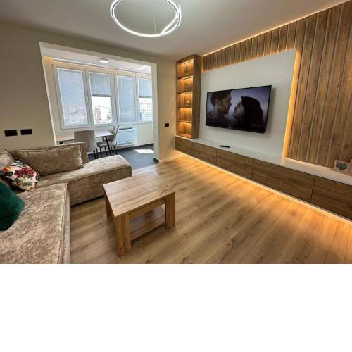 New Bazaar Center Apartment: Stylish Design, Stunning City View