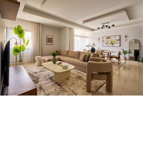 New Cairo Homehaven 3BR Apt Waterway