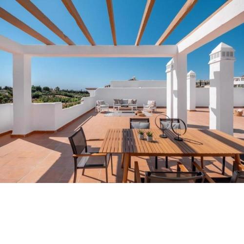 New contemporary penthouse in resina 11