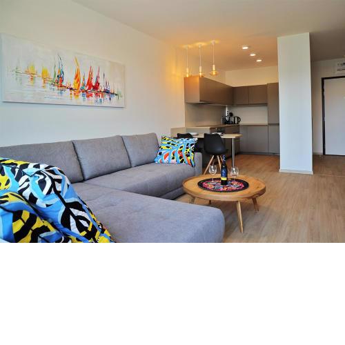 New Cozy 2 Room Pink Apartment Bratislava 205