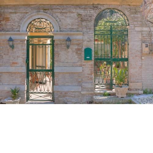 New Fortress Home & Garden