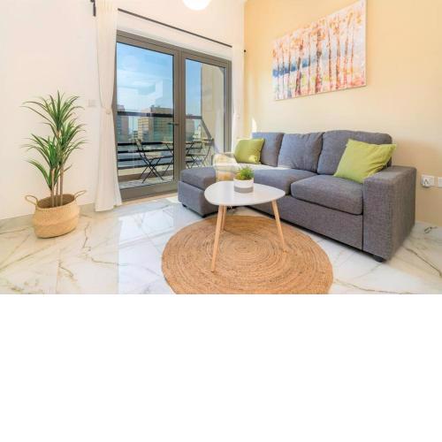 NEW! Gorgeous 1Bed & Balcony in the Heart of JVC