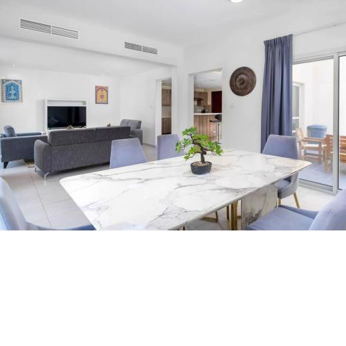NEW! Gorgeous 3B Villa with Balcony Ras Al Khaimah