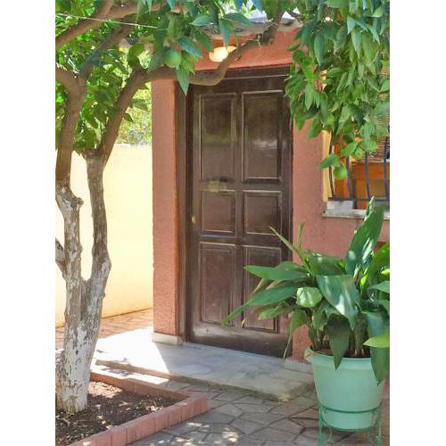 NEW GUESTHOUSE CLOSE TO CENTRE, SEA AND BUSES