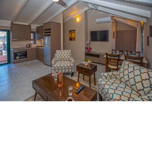 New in 2020: Beautiful Argostoli Apartment, 1 Minute from the Square