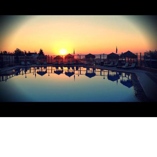 NEW KYDONIA SUITES & STUDIOS