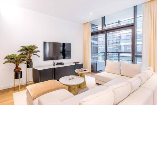 NEW! Luxurious 3 bedroom apartment in City Walk