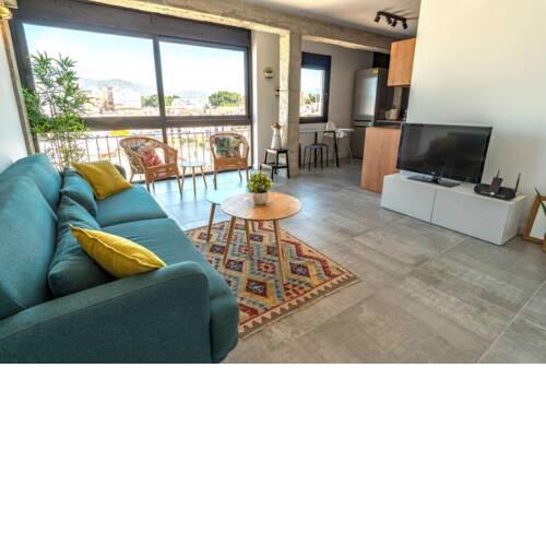New Luxury apt with Great Views in the City Center