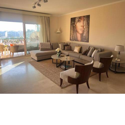 New Marina Apartment with roof sea view