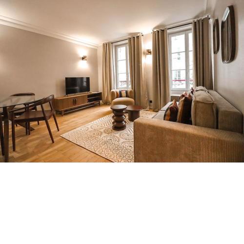 New Renovated Flat Invalides Effeil Tower 4 people