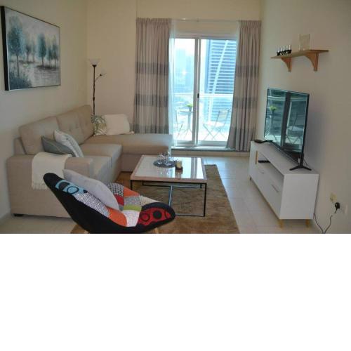 NEW! Stunning 1 bedroom Lake Views in Dubai JLT