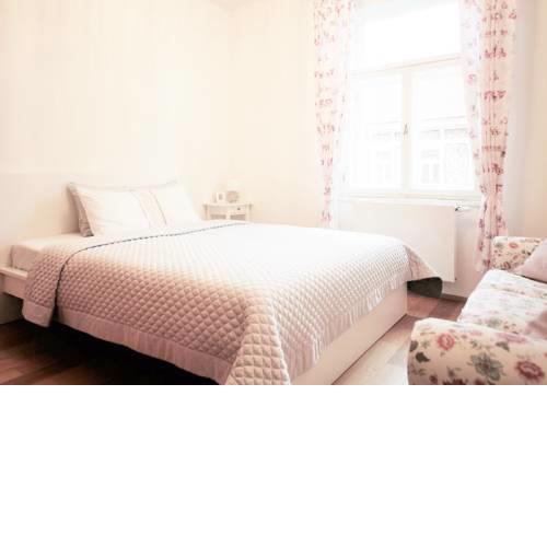 New Town Dream Flat, best riverside location