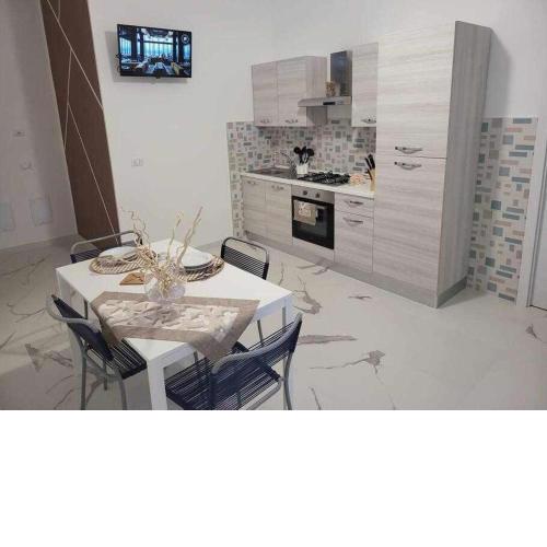 NewLife 815 Holiday Home White