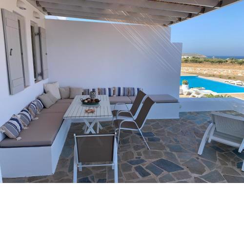 Newly built Eastern Paros home with access to pool