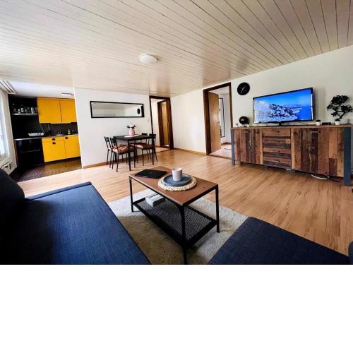 Newly furnished beautiful old building apartment in the center with Apple TV