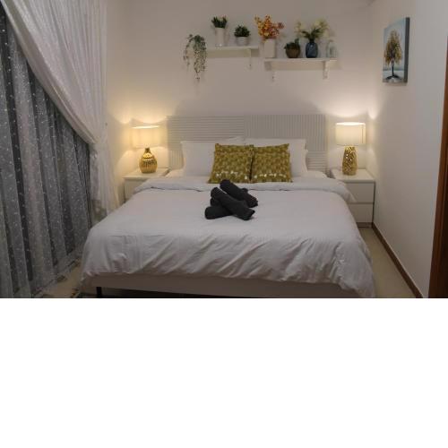 Newly furnished cozy 1 bedroom apartment close to JBR beach and metro