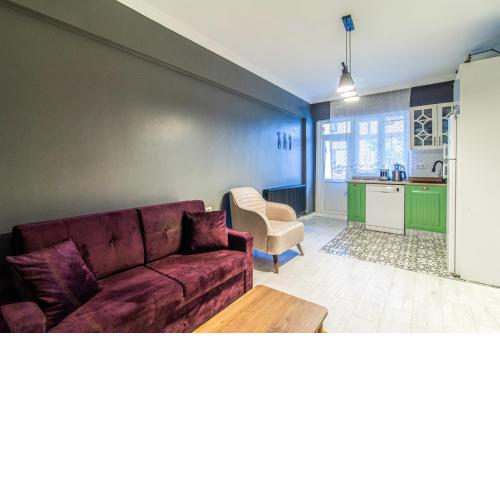 Newly Furnished Urban Flat Near Metro