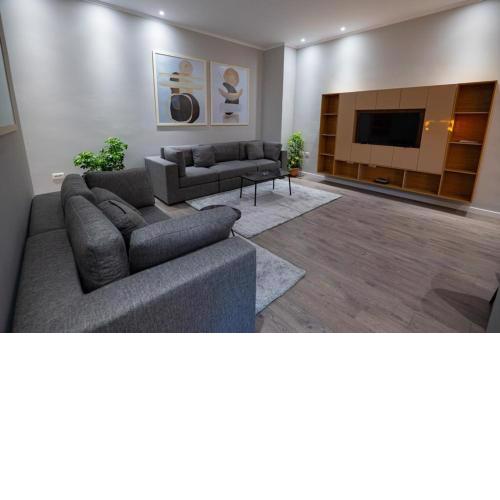 Newly Renovated Cosy Apartment in City Center