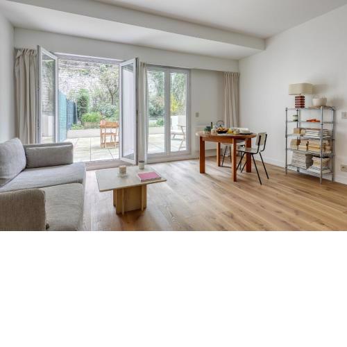 Nice 1br Flat-Huge Private Terrace Garden-Paris 20