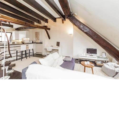 Nice 37m With View On Paris!
