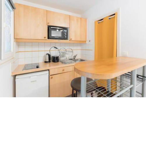 Nice and Comfortable Studio Apartment - Paris