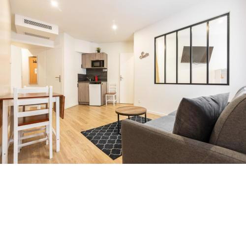 Nice and Warm flat for four or six people in paris city center