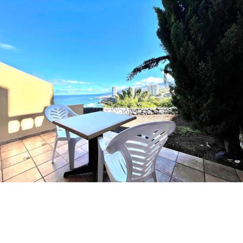 Nice apartment AP1, pool y free wifi in all common areas, front of the ocean,Playa Roques