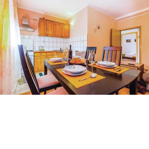 Nice apartment in Bakar w/ WiFi and 2 Bedrooms