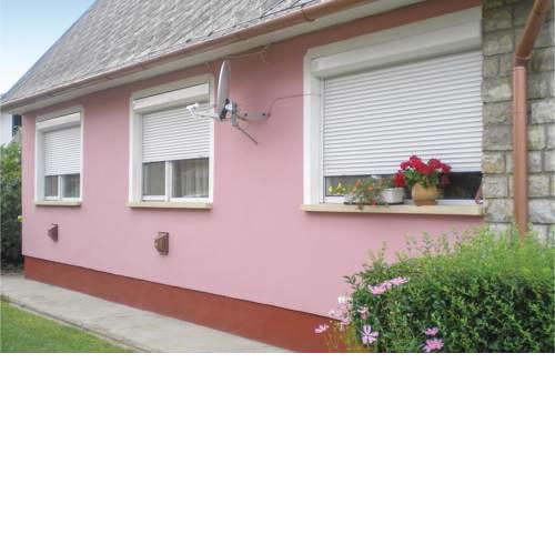Nice apartment in Balatonlelle w/ WiFi and 2 Bedrooms