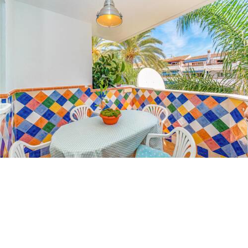 Nice apartment in Benalmádena with Outdoor swimming pool, WiFi and 3 Bedrooms
