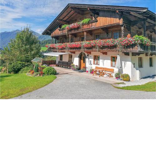 Nice apartment in Brandenberg with WiFi and 1 Bedrooms