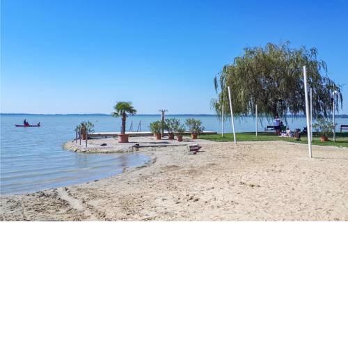 Nice apartment in Gyenesdiás w/ WiFi and 2 Bedrooms