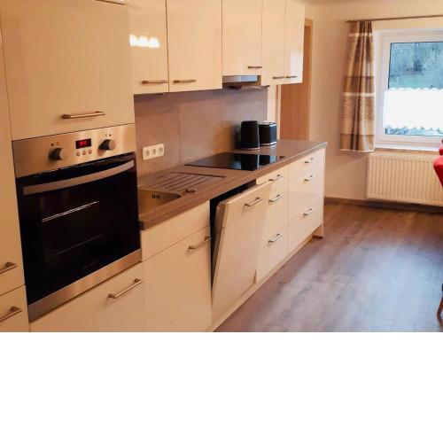 Nice apartment in Köttmannsdorf with shared terrace