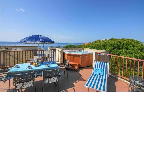 Nice apartment in Lavagna with 2 Bedrooms