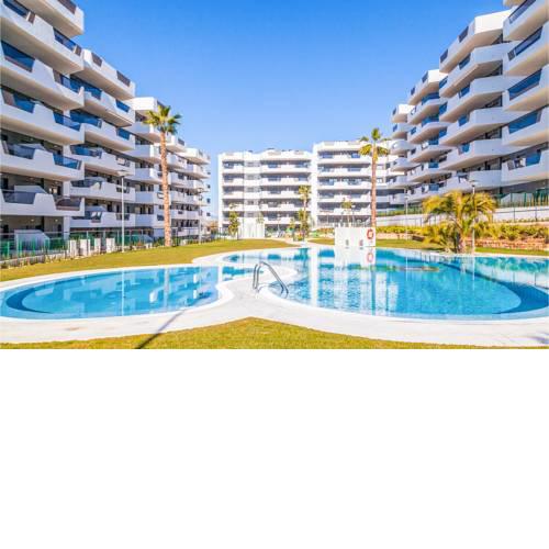 Nice apartment in Los Arenales del Sol w/ WiFi, Outdoor swimming pool and 2 Bedrooms