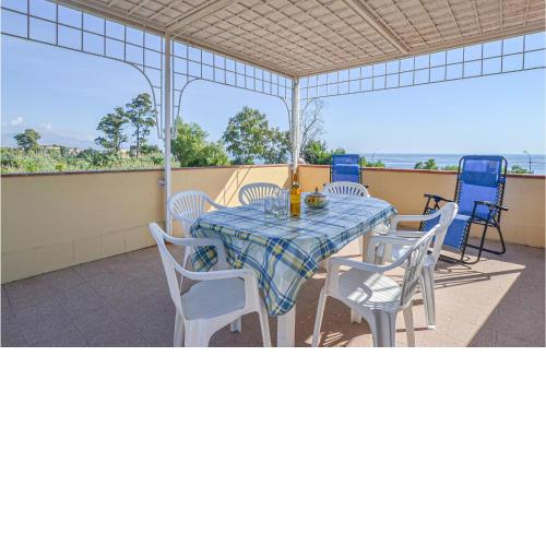 Nice apartment in Mascali CT with 2 Bedrooms and WiFi