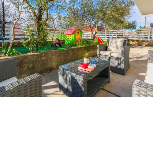 Nice apartment in Zadar w/ WiFi and 1 Bedrooms