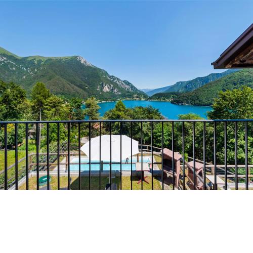 Nice apartment with terrace just steps from the beach