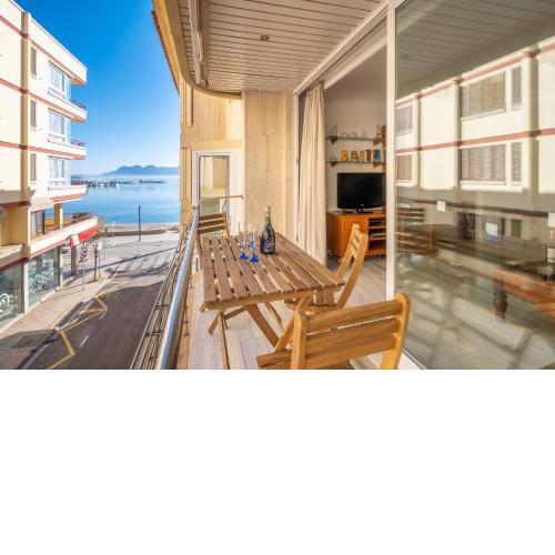 Nice beach front apartment in Port de Pollensa (Ana Rosa)