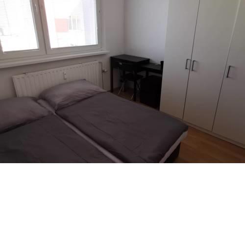 Nice cozy room for one or two people