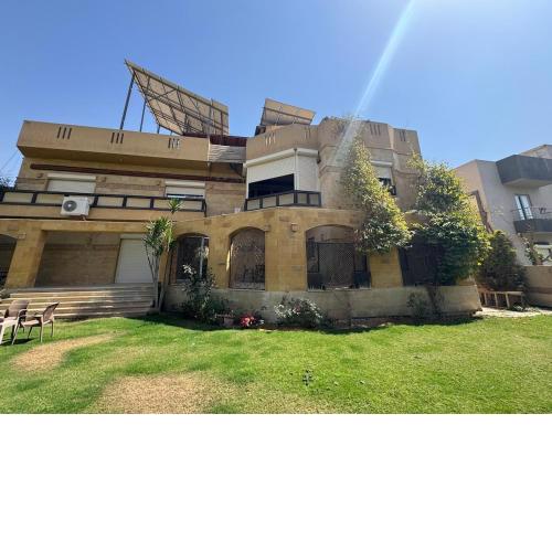 Nice cozy villa in Beverly Hills quiet area