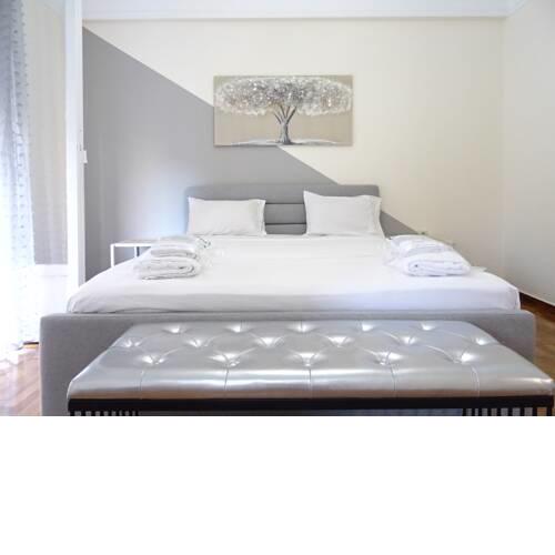 Nice flat next to Metaxourghio metro station