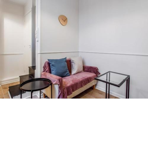 Nice flat two steps to Folies-Bergères at the heart of Paris - Welkeys