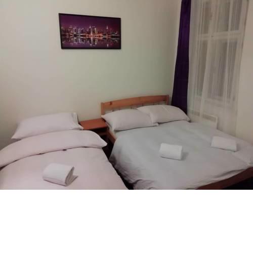 NICE GUEST FLAT UP TO 5 GUESTS NEAR REALWAY STATION
