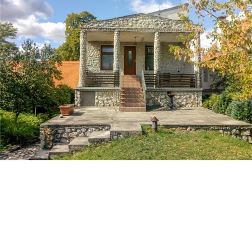 Nice home in Brezi u Mikulova w/ WiFi and 3 Bedrooms