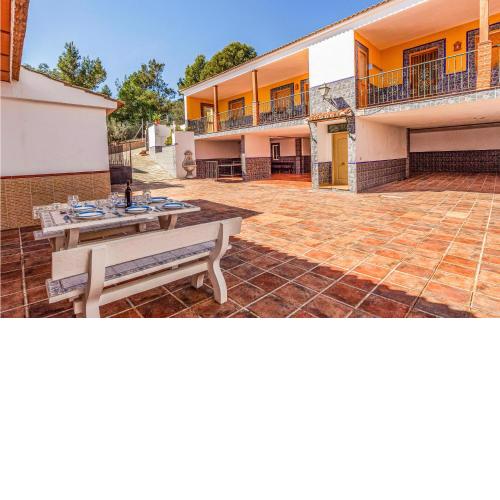Nice home in Casarabonela with WiFi and 3 Bedrooms