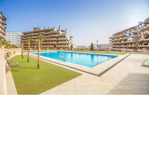 Nice home in Elche with Outdoor swimming pool, WiFi and 3 Bedrooms
