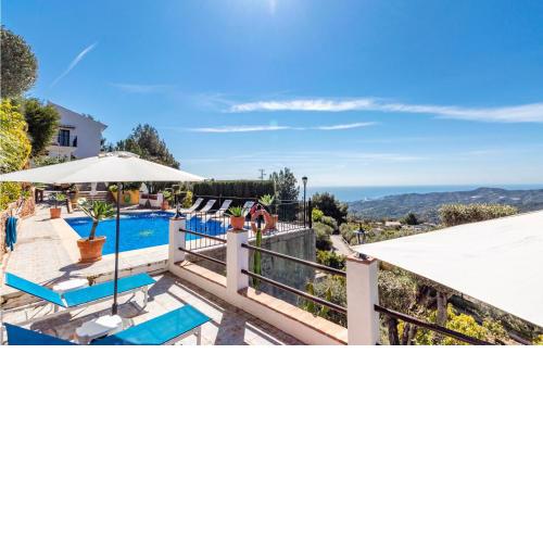 Nice home in Frigiliana with Outdoor swimming pool, WiFi and 7 Bedrooms